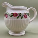 Wedgwood Rosalind melkkannetje 1334-1