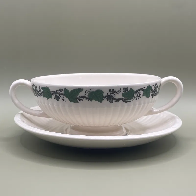 Wedgwood Bol à soupe et soucoupe Stratford 1 Wedgwood Bol à soupe et soucoupe Stratford