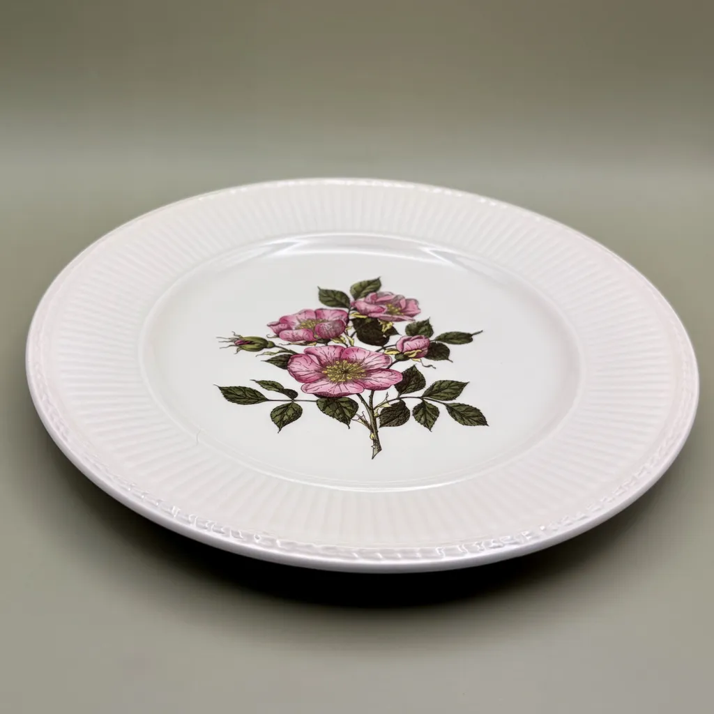 Assiette à Déjeuner Wedgwood Briar Rose 23 cm 3 Assiette à Déjeuner Wedgwood Briar Rose 23 cm – Image 3