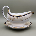 Wedgwood Cornucopia Sauskom met Schotel