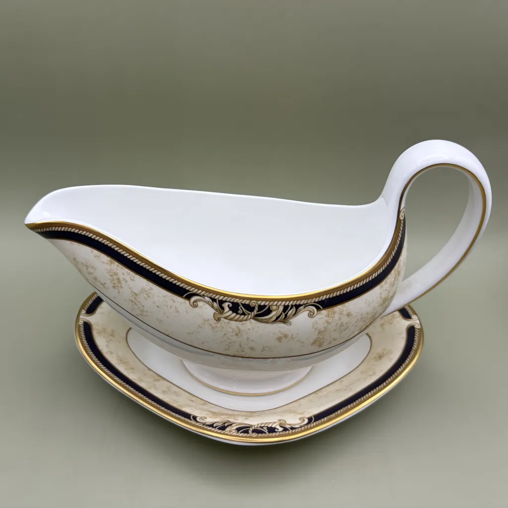 Wedgwood Cornucopia Sauskom met Schotel 4 Wedgwood Cornucopia Sauskom met Schotel - Afbeelding 4